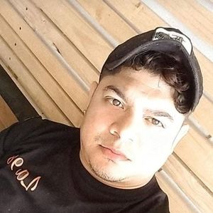 Meet your Posher, Cristian aron